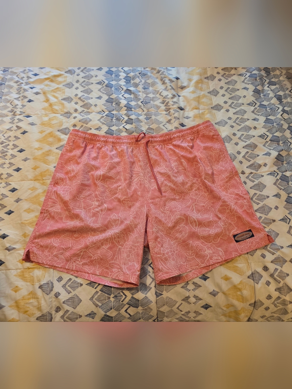 Vineyard Vines XXL Pink Floral Swim Trunks